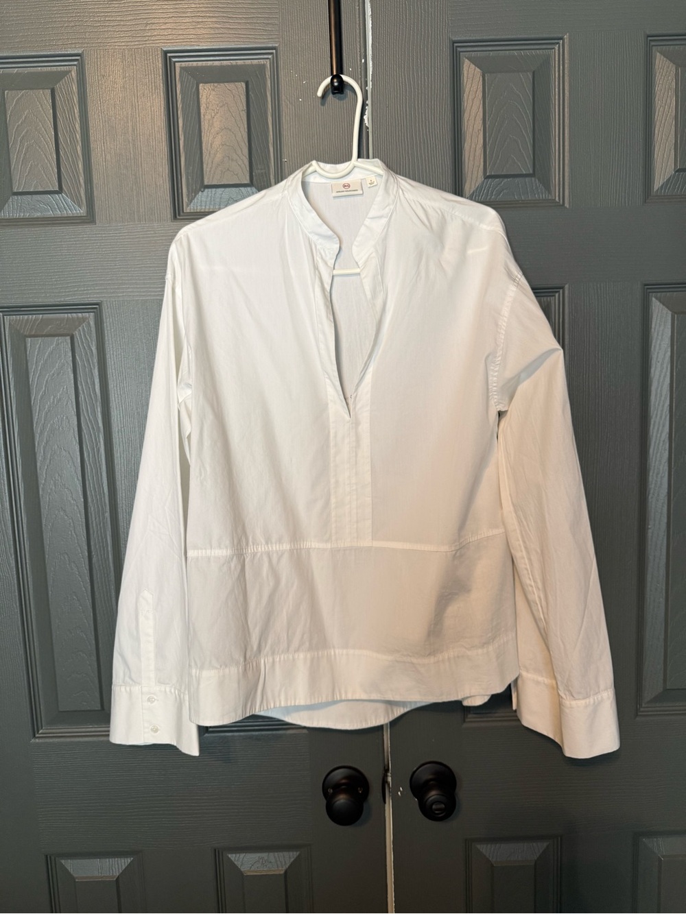 AG Adriano Goldschmied Women's Eden Bell Sleeve Blouse. Never worn.